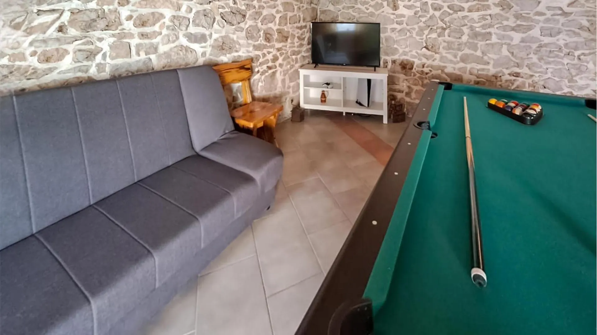 Awesome Home In Donje Rastane Chorvatsko
