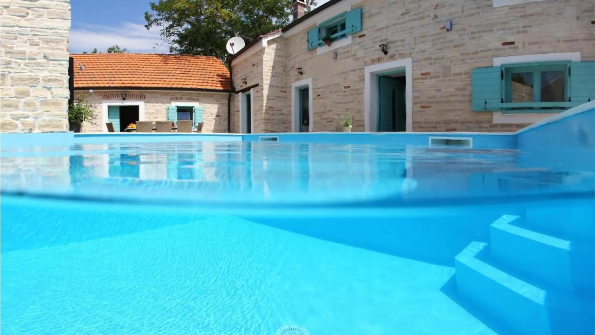 Awesome Home In Donje Rastane Prázdninový dům